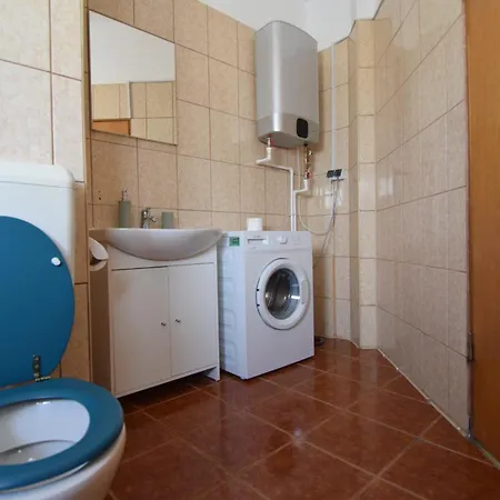 Apartament Over The *