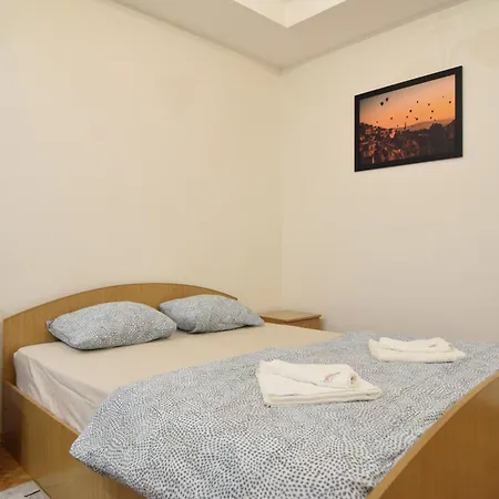 Apartament Over The