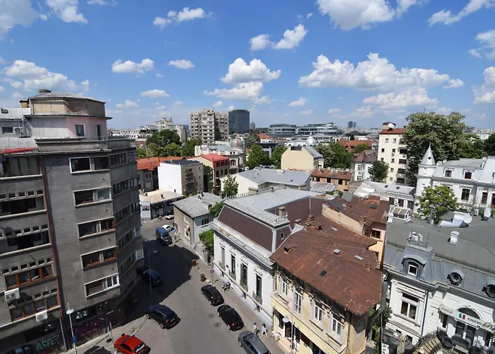 Over The * Bukareszt