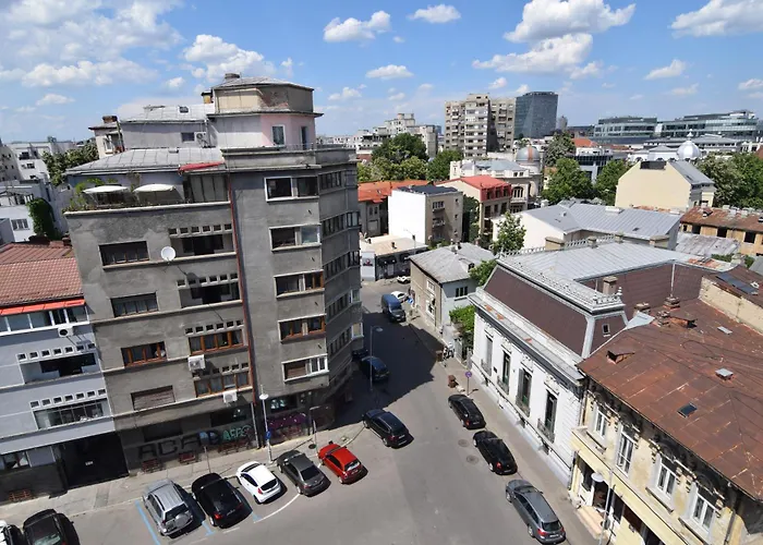 Over The * Bukareszt